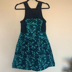 French Connection S 6 super fun dress black& green